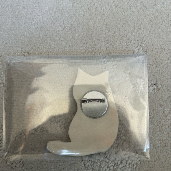 Kawaii Japan Neko Cat Pin Black White moody NWOT funny decoration accessory - Picture 2 of 2